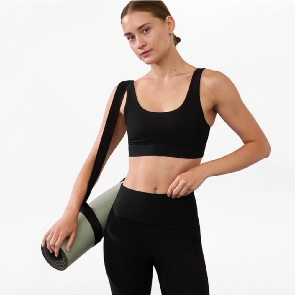 Athleta Breathe Rib Longline Bra Black Small